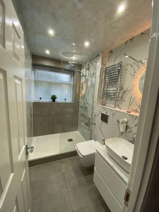 One Bedroom Flat In Chiswick W4 London Luaran gambar